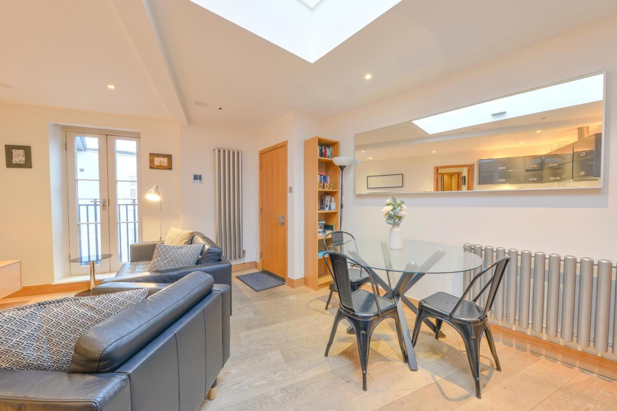 Central Two Bedroom Apartments St Albans By Central Stays Short Lets & Serviced Accommodation With Free Parking 客房 照片