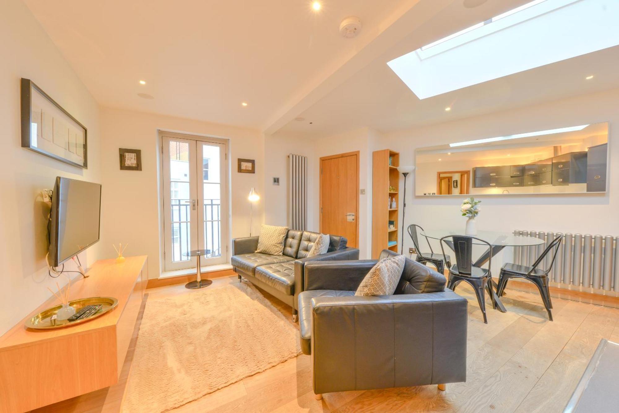 Central Two Bedroom Apartments St Albans By Central Stays Short Lets & Serviced Accommodation With Free Parking 外观 照片